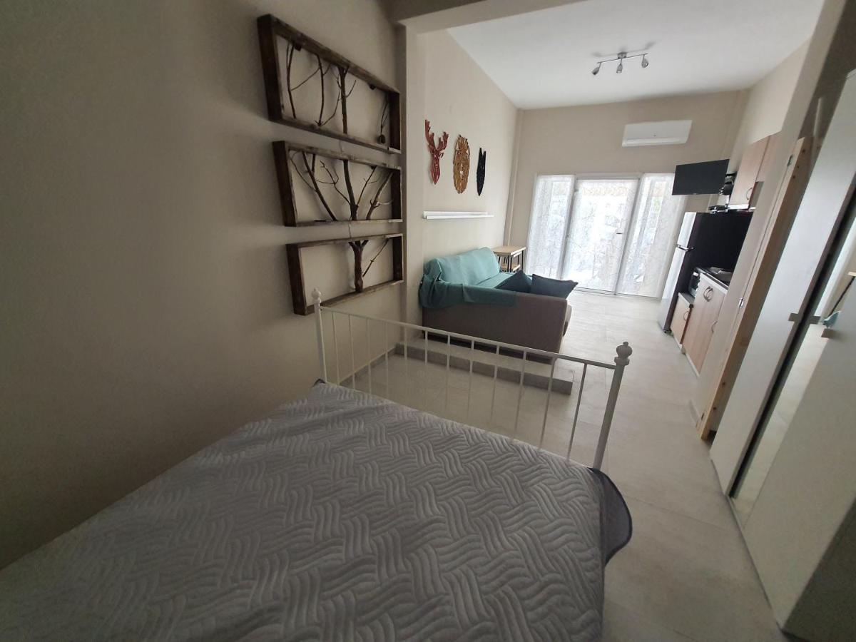 New Apartment ,50M From The Sea At Nea Irakleia. Eksteriør billede